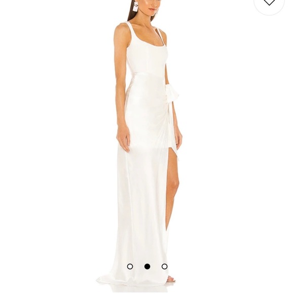 Cinq a Sept Marian Gown - Picture 2 of 12